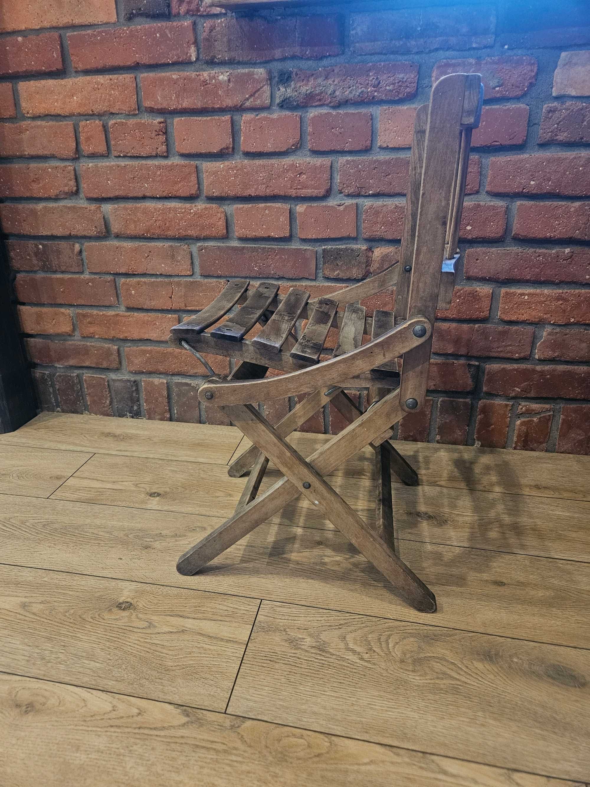 Dziecięce, składane, drewniane krzesełko