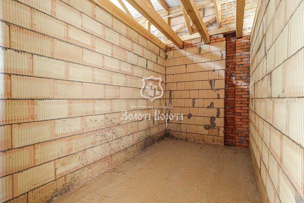 Таунхаус, 2 поверхи, ділянка — 1,5 сотки. с. Гора, Бориспільський р-н