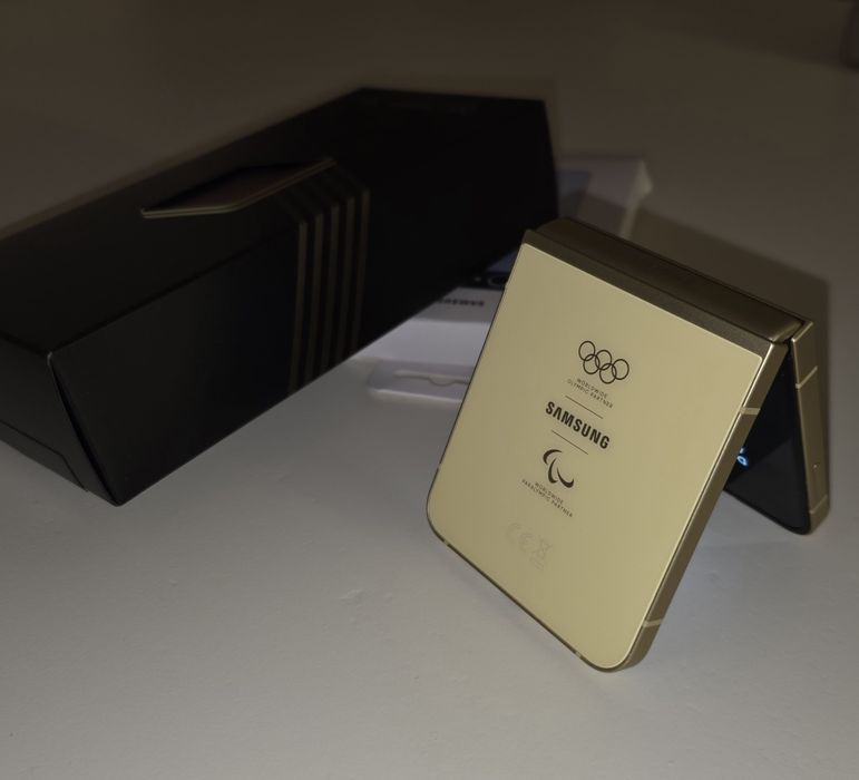 Samsung Galaxy z Flip 6 12/512 olympic