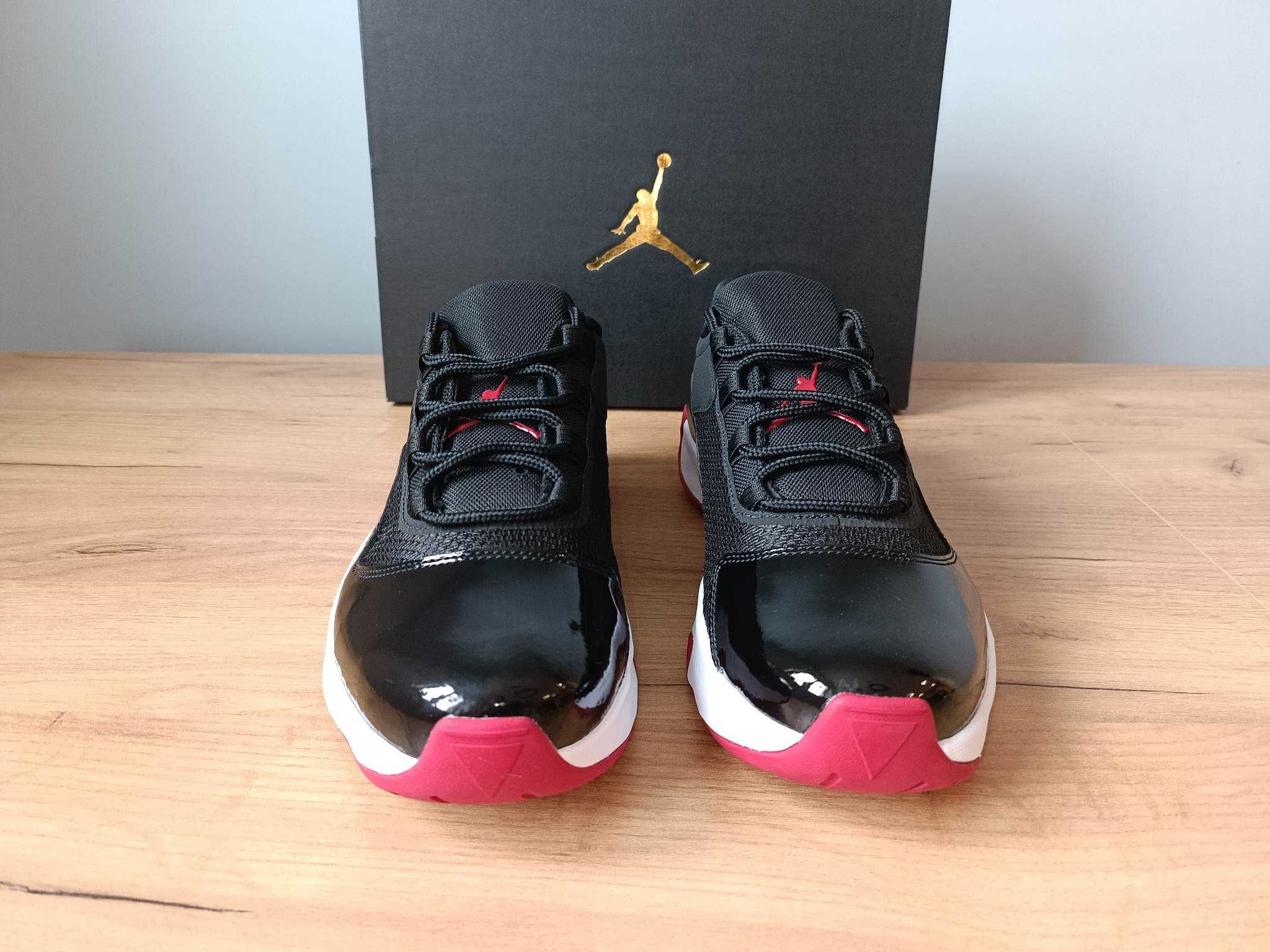 Air Jordan 11 CMFT Low r. 45 (29 cm) Black/White-Gym Red