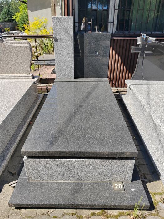 Promocja Pomnik nagrobek granitowy impala w atrakcyjnej cenie