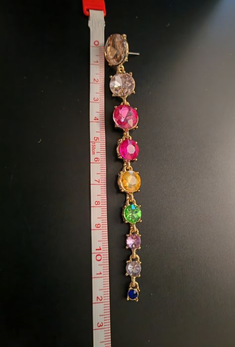 Wyjątkowe kolczyki, kolorowe kamienie. Stal nierdzewna