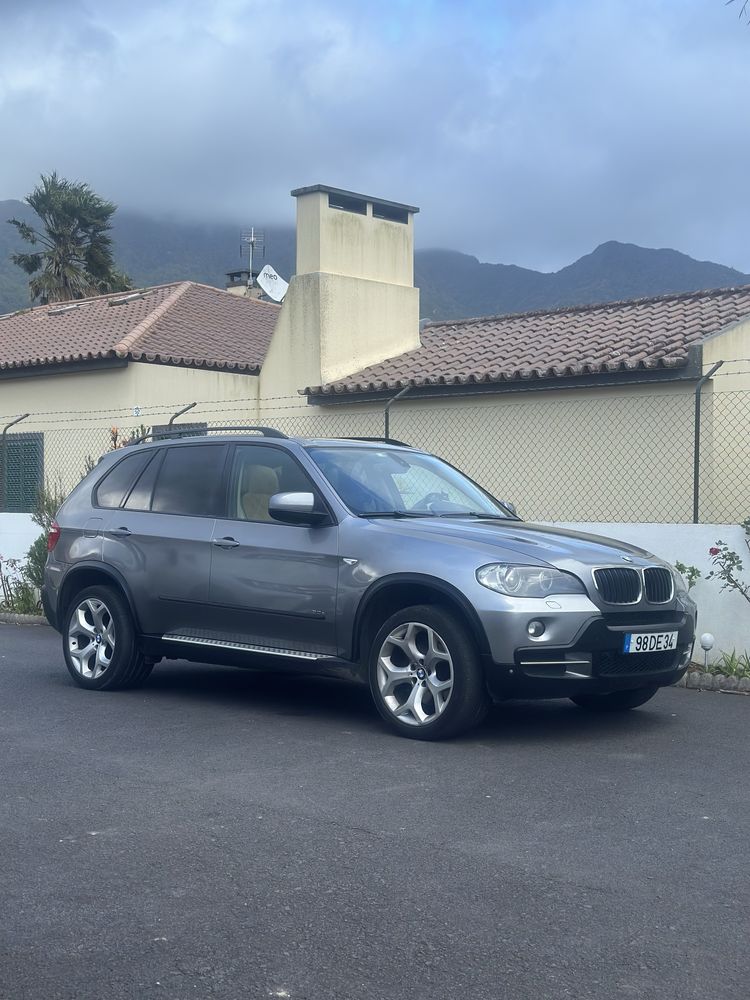 Troco BMW X5 E70 de 7 lugares por Autocaravana