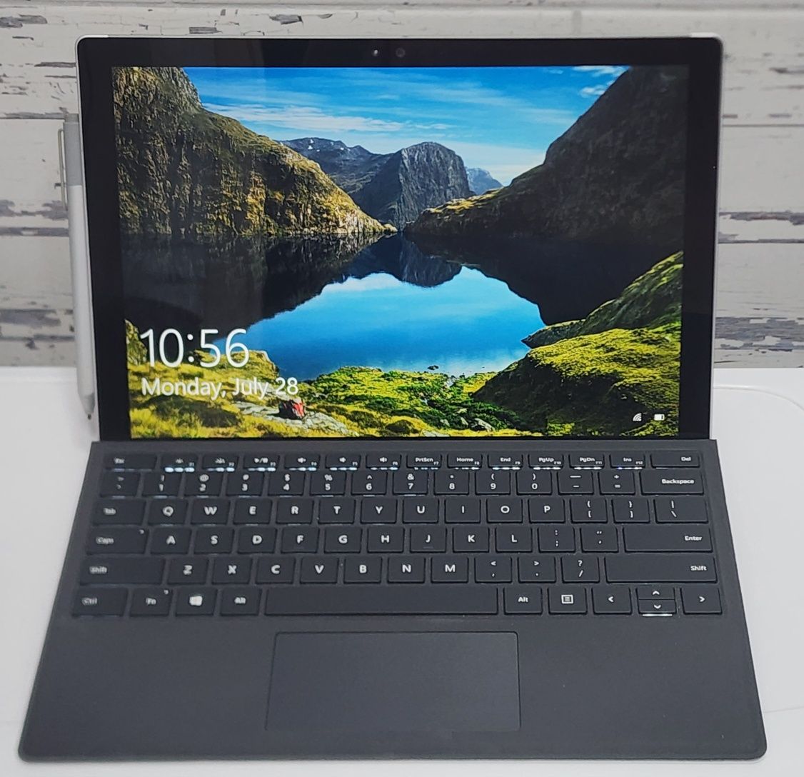 Ноутбук-планшет Microsoft Surface Pro 4