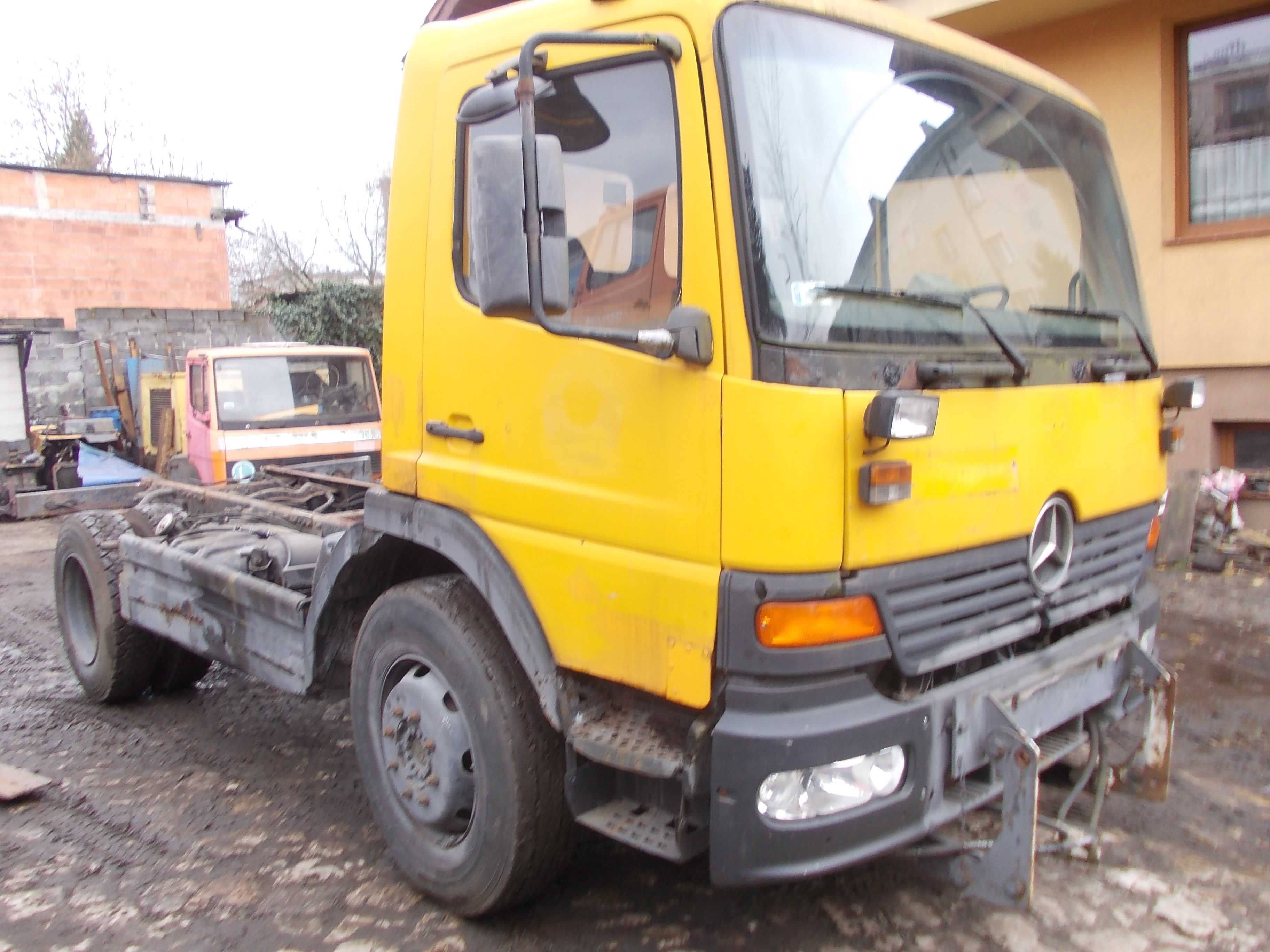 mercedes atego 815 i 917 pochodne rama z papierami dmc 15 ton czesci