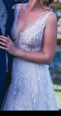 Piękna suknia ślubna Emily listki