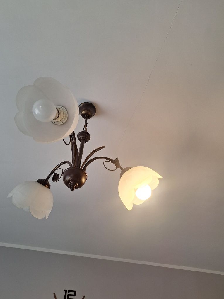 Lampa wisząca trzy ramienna