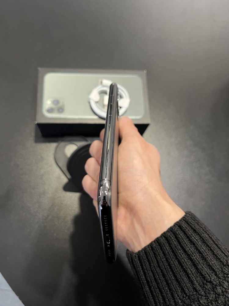 Iphone 11 Pro Max - 256 Gb , NeverLock , АКБ 88%