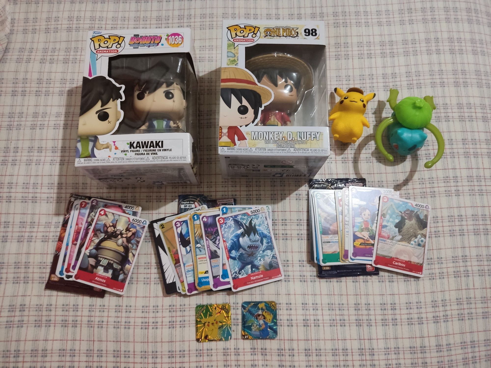 Lote funko pop e outros