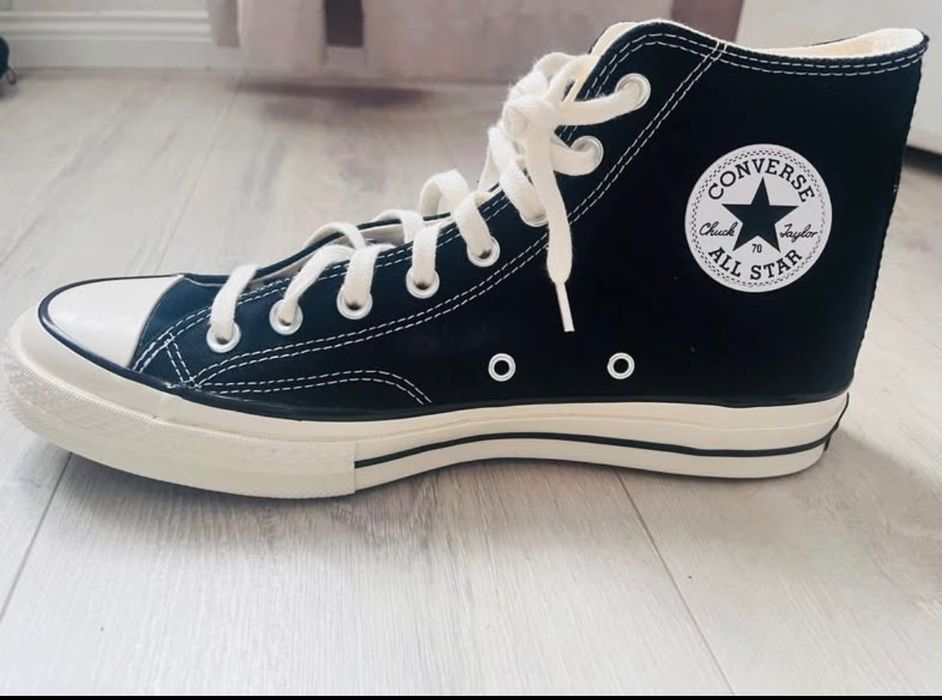 Sprzedam buty Converse NOWE