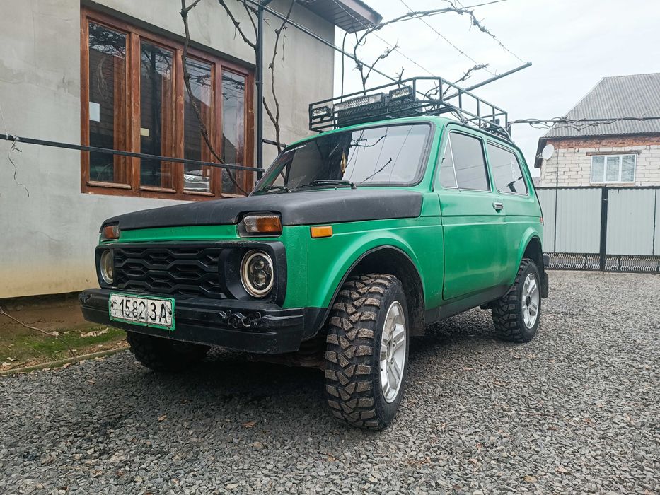 Продам ниву підготовлена для офроуда