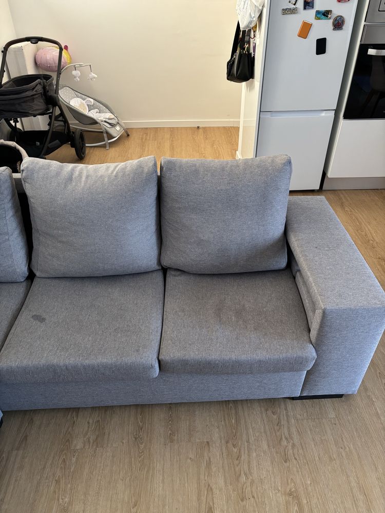 Sofá 3 Lugares com Chaise Longue e 2 Bancos
