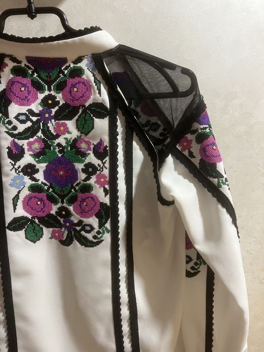 Розпродаж вишиванки!