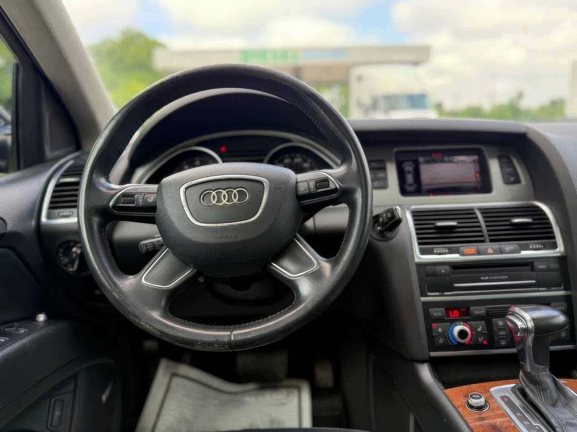 2014 Audi Q7  quattro S-Line Prestige