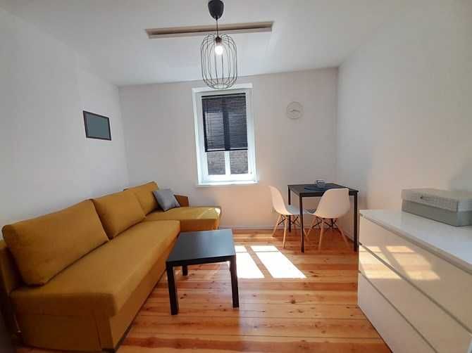 Tomasza 5, Brynów, funkcjonalne studio