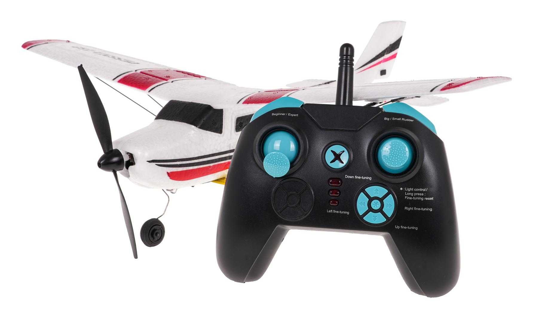 Samolot CESSNA-182 R/C ZRC.BM03
