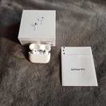 Продам AirPods Pro 2,один навушник не працює.