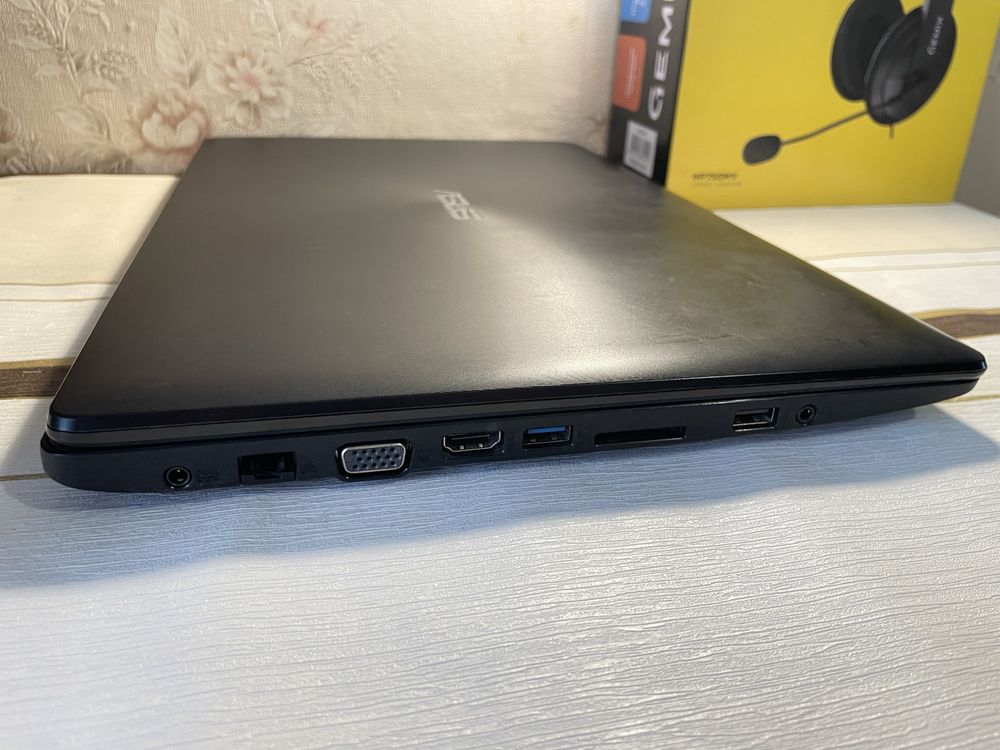 Ноутбук Asus X553M/4Gb/SSD 120Gb
