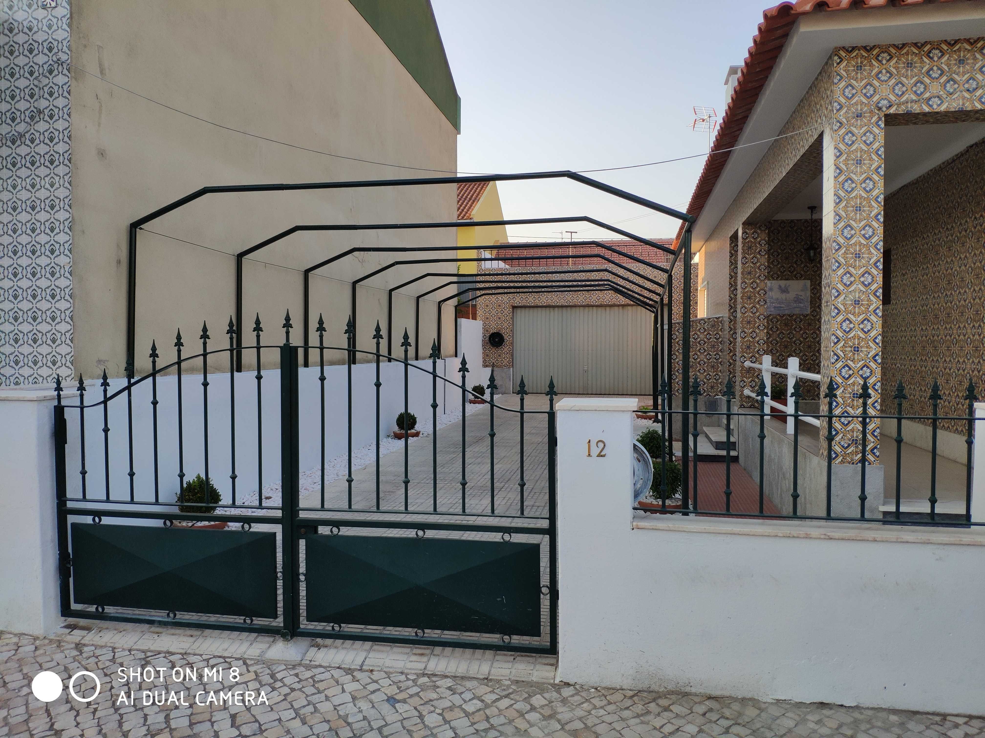 Aluga-se quartos exclusivamente Professores -Porto Alto/Samora Correia