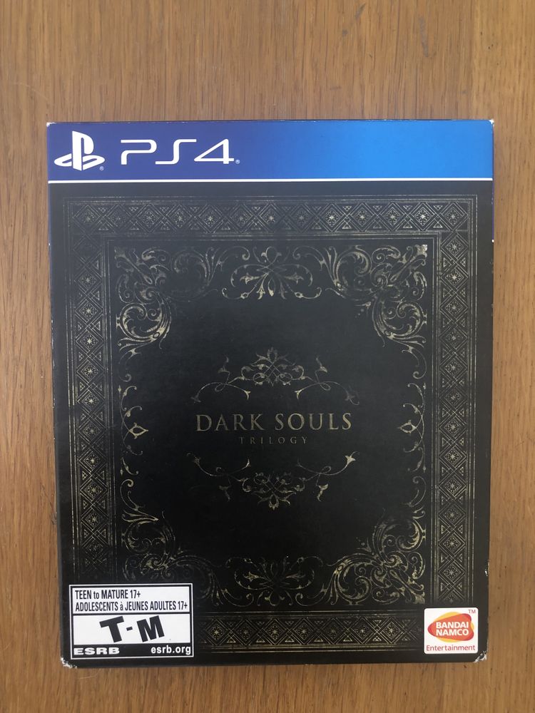 Dark Souls Trilogy PS4 em steelbook