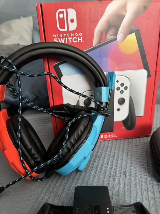 Nintendo switch oled + jogos + acessorios