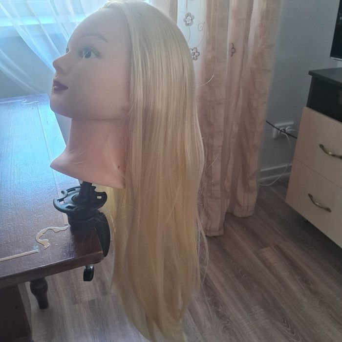 Навчальна голова/Манекен для перукарського мистецтва. Набір заколок