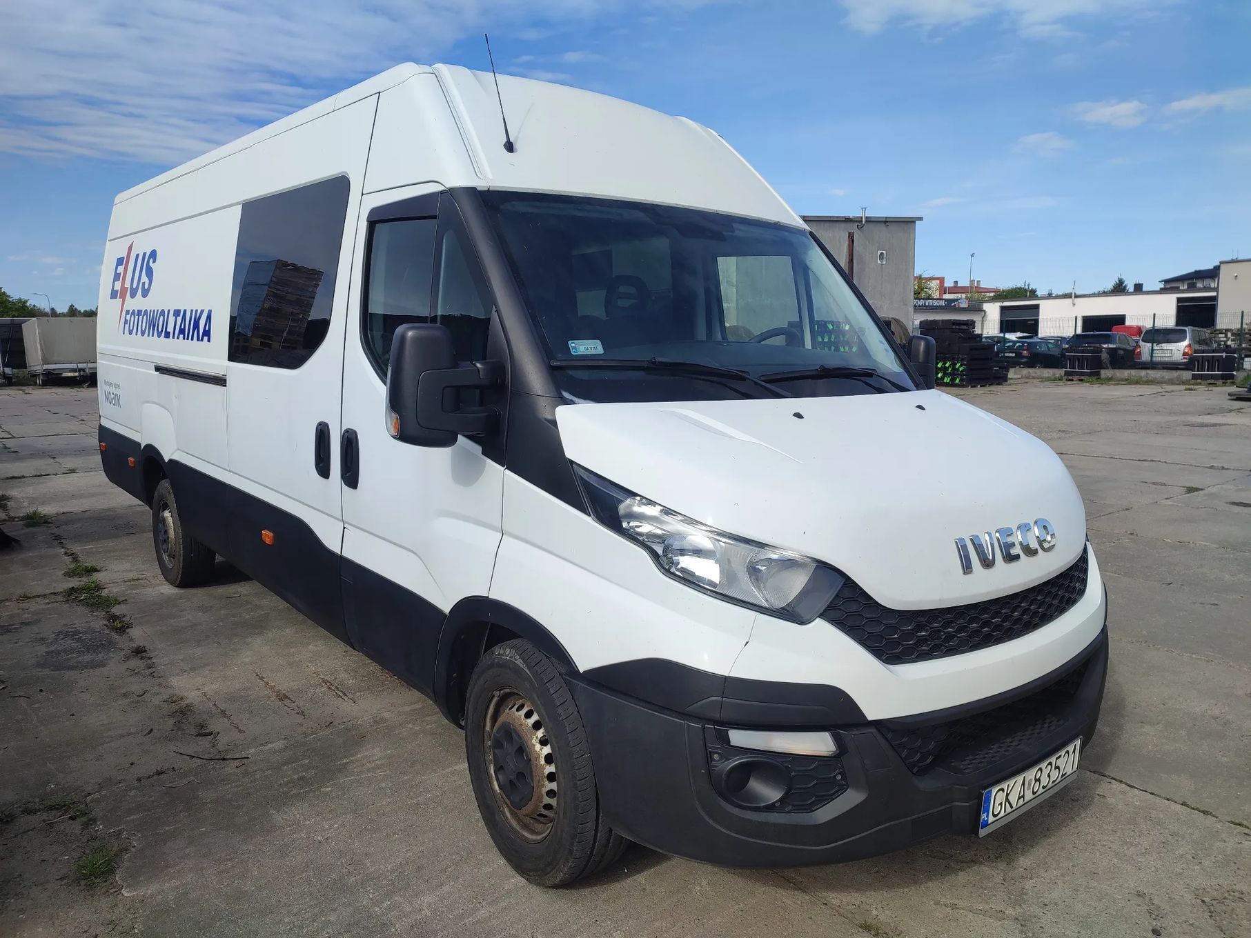 Iveco Turbo Daily 35s  Iveco Daily Furgon 7-osobowy bus typu brygadowego