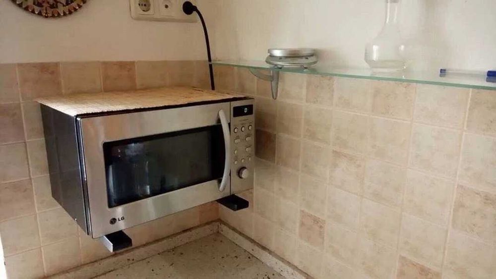 Постачальник: Місто: Київ Метро Харківська Позняки 1500 грн.-7-555.biz.ua