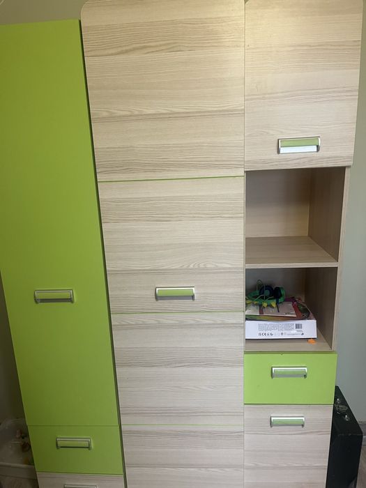 Zestaw mebli dzieciecych szafa biurko regal polki