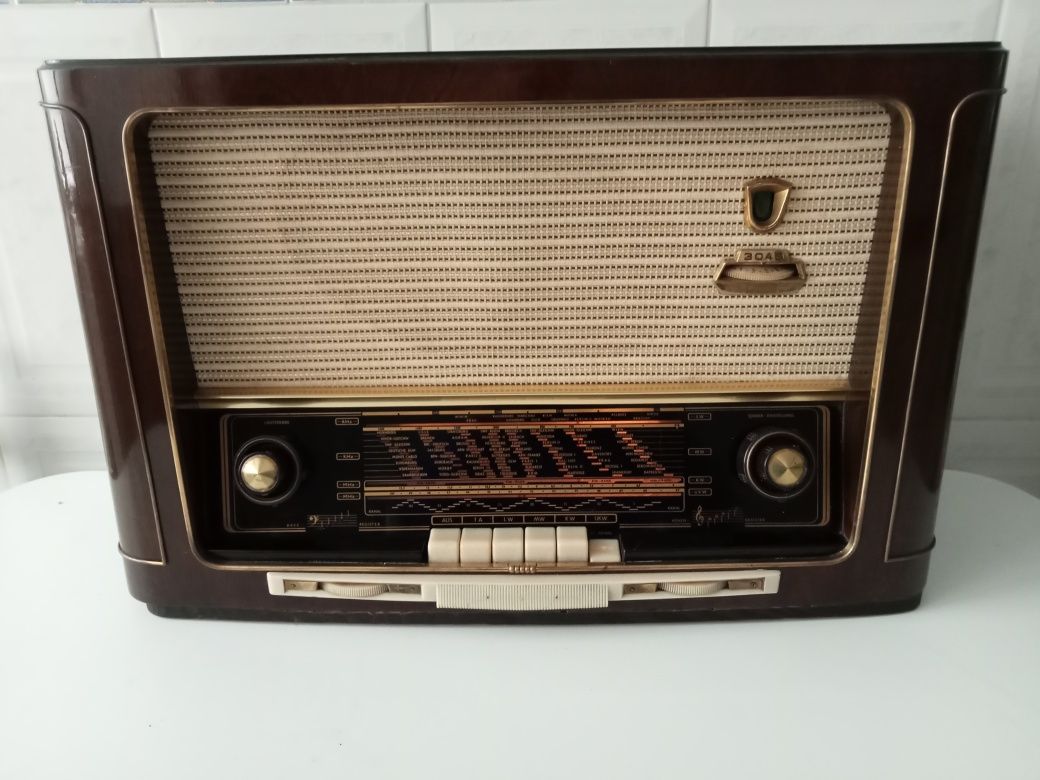 Rádio Grundig a válvulas