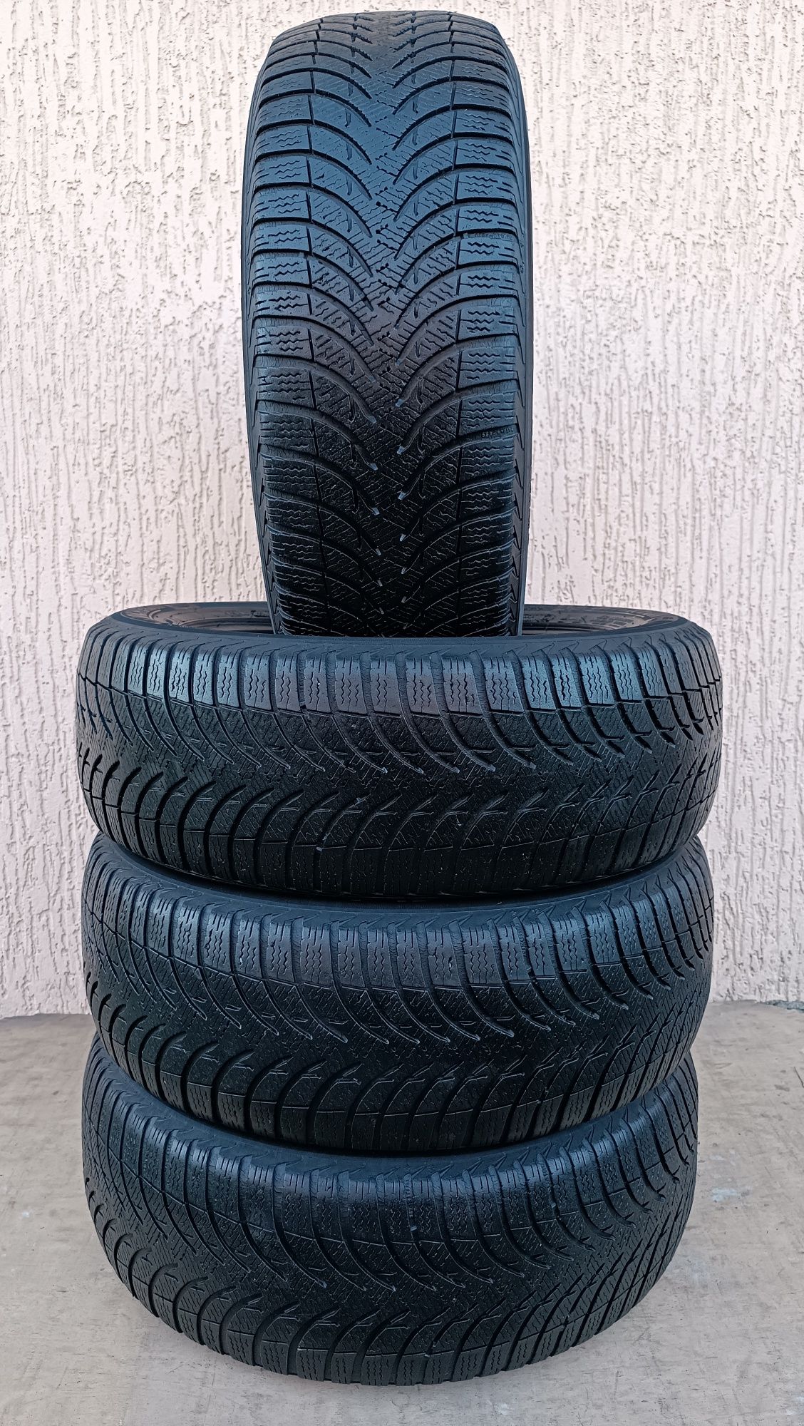 Продам шини 205/55 R16 MICHELIN ALPIN