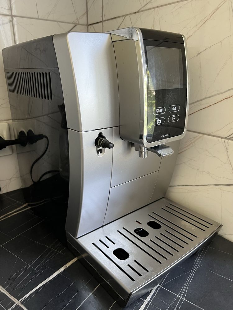 Кавомашина DeLonghi ECAM 370.70 B Dinamica Plus