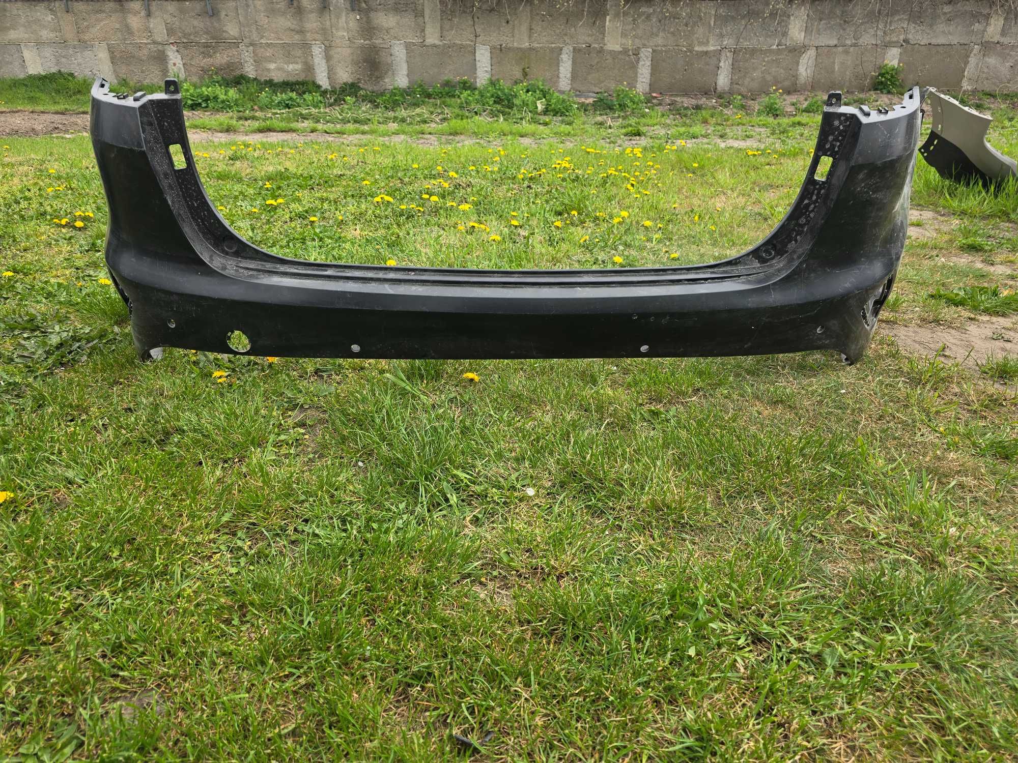 zderzak tył Kia Ceed III kombi nowy 2018-