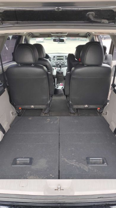 Mitsubishi Grandis Макс комплектація Шкіра  6 місць