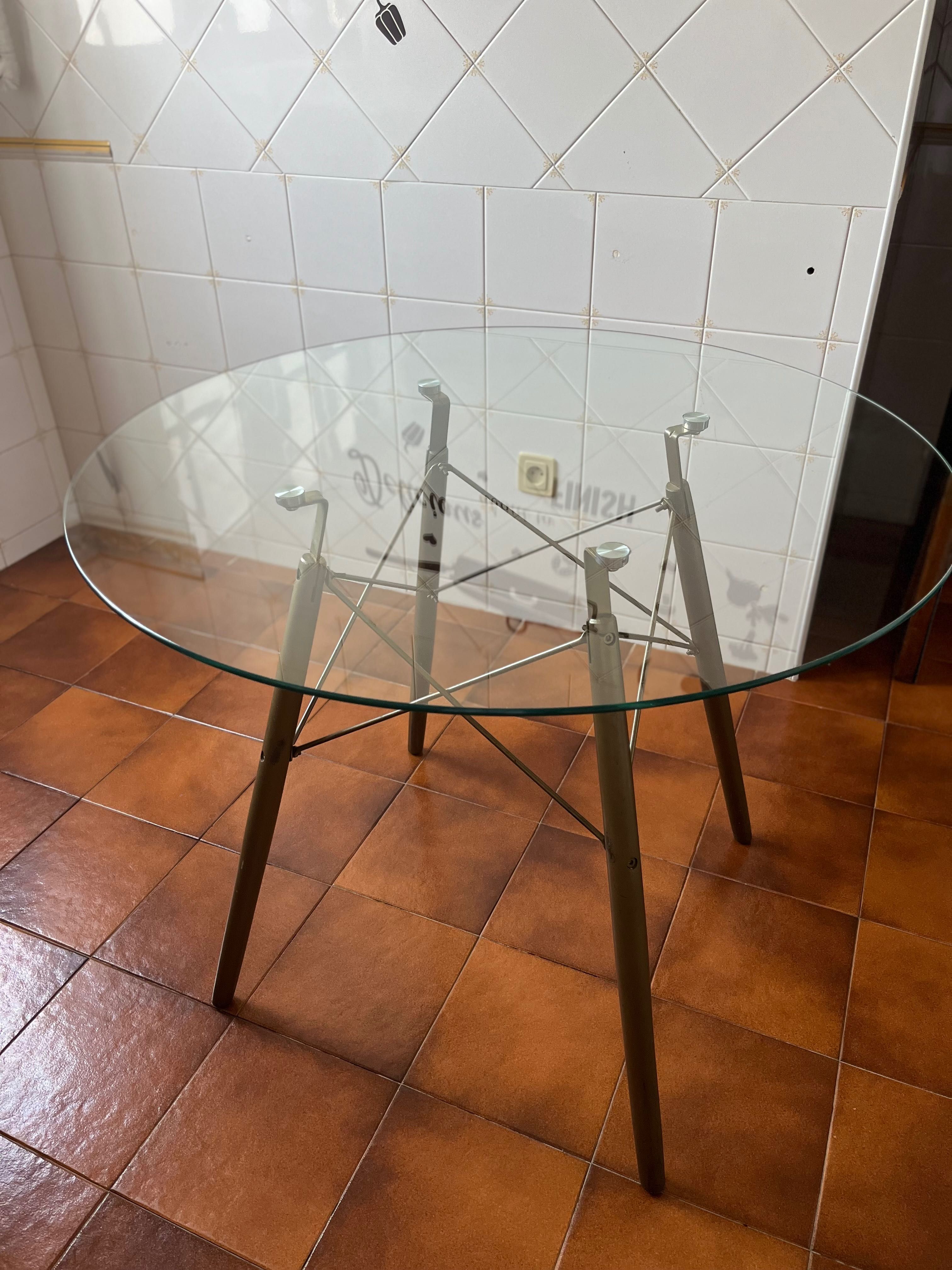 Mesa de jantar tampo de vidro