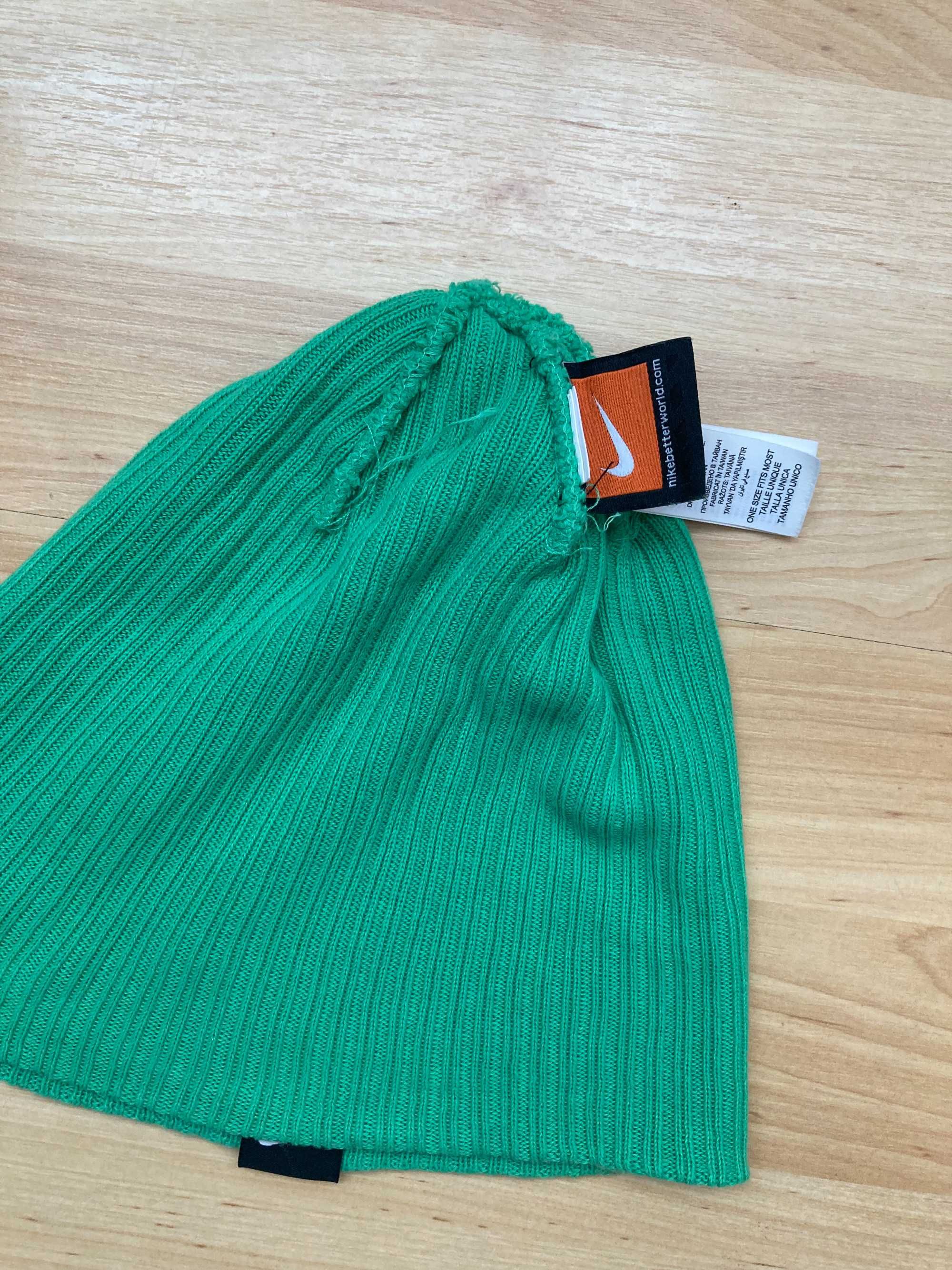 Oryginalna zielona czapka Nike