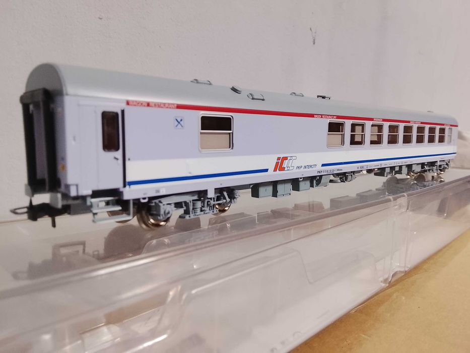 Wagon restauracyjny roco 74823