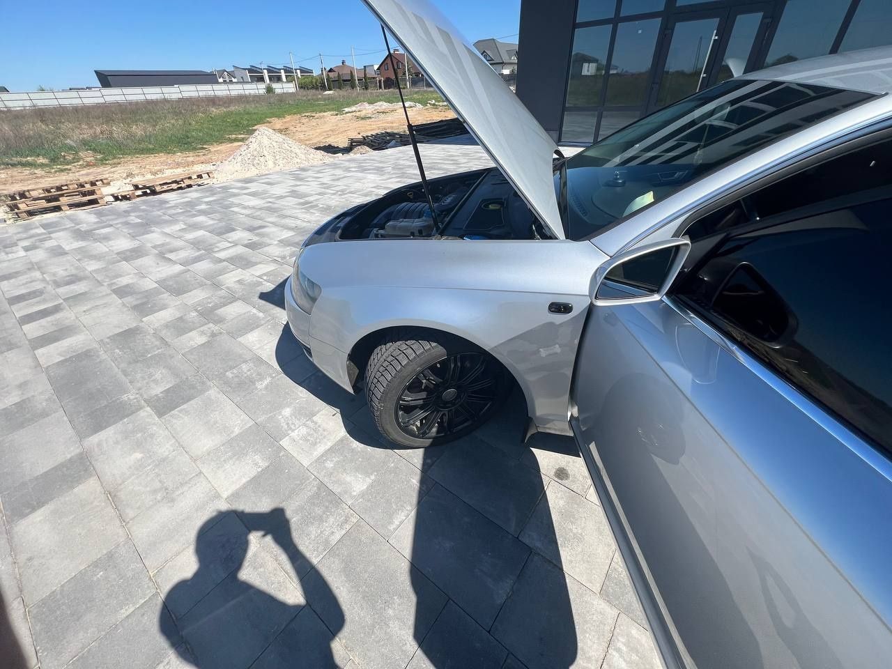 Продаж Audi A6. 2004 рік. Бензин 3л. Ціна 6.500у.е