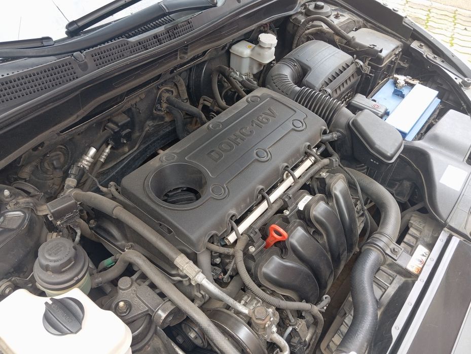 Hyundai Sonata. Офіційне авто.