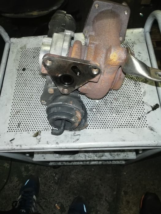 Turbina turbo turbosprezarka transporter t5 2.5 tdi axd