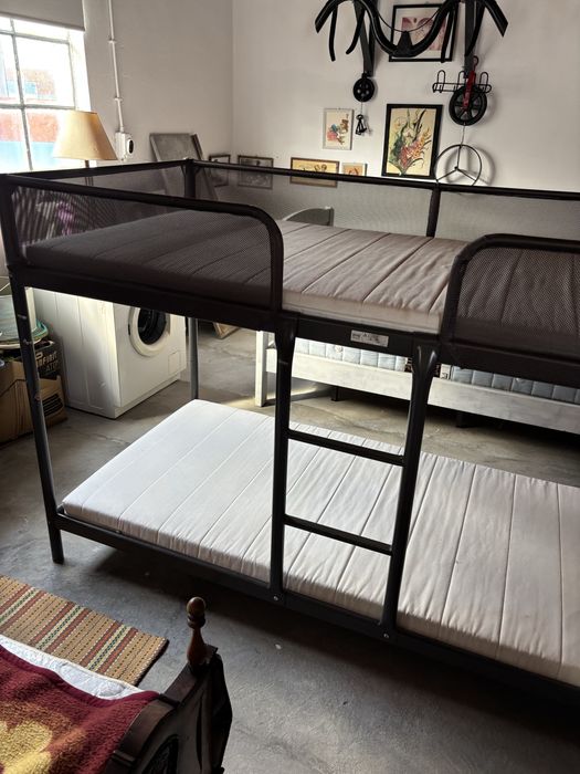 Beliche com 2 colchoes incluidos