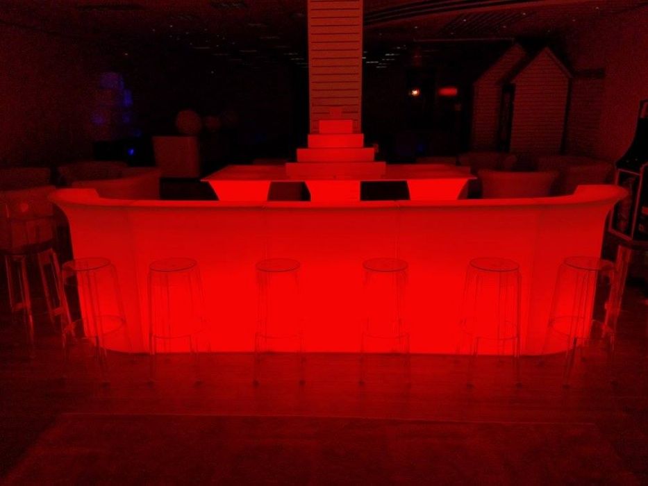 Bar Balcão con iluminação