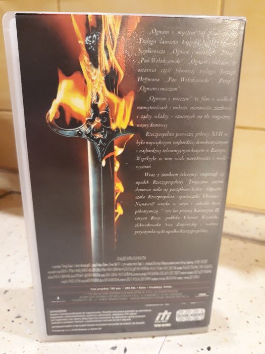 Kaseta VHS z filmem "Ogniem i mieczem"