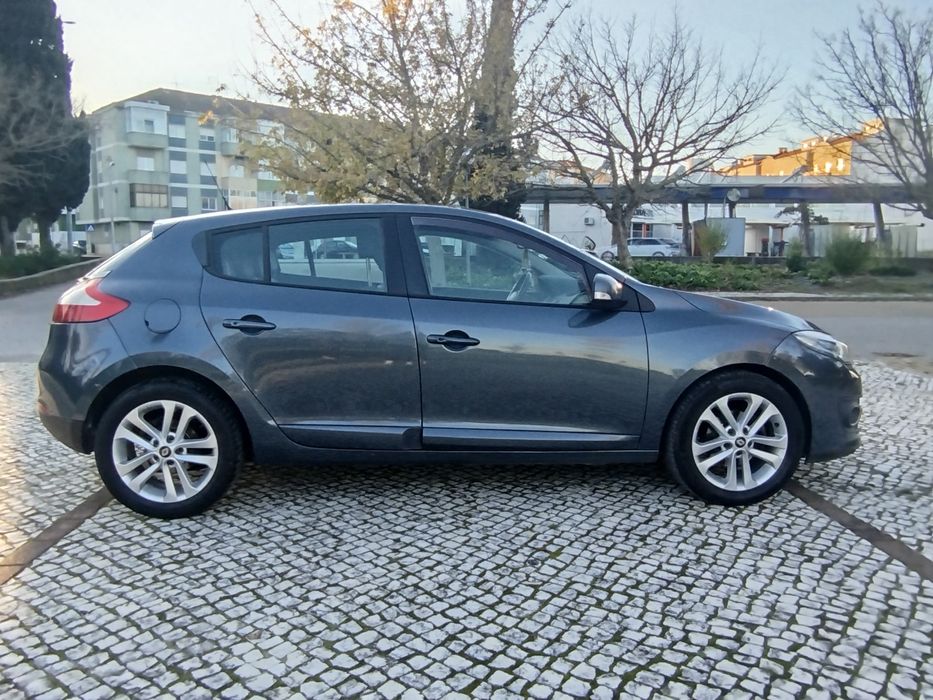 Renault Megane fase III 1.5 DCI 2015 Em óptimo estado.