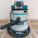 Промисловий пилосос Makita 440