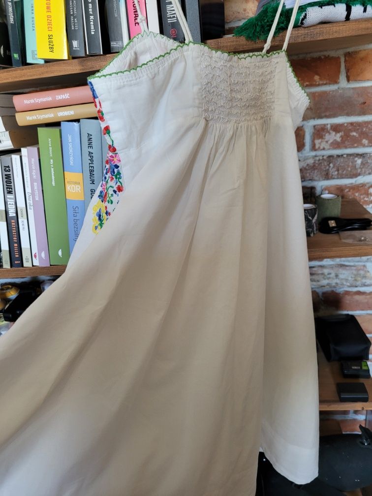 Biała sukienka w kwiaty 100% bawełna organiczna H&M xGarden Collection