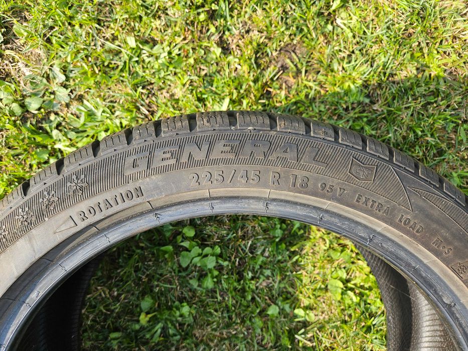 Opony zimowe 225/45 r18 / super stan / zima
