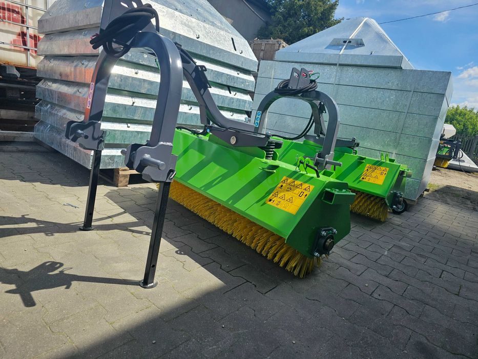 Zamiatarka do ciągnika wózka widłowego na euroramkę tuz nowa