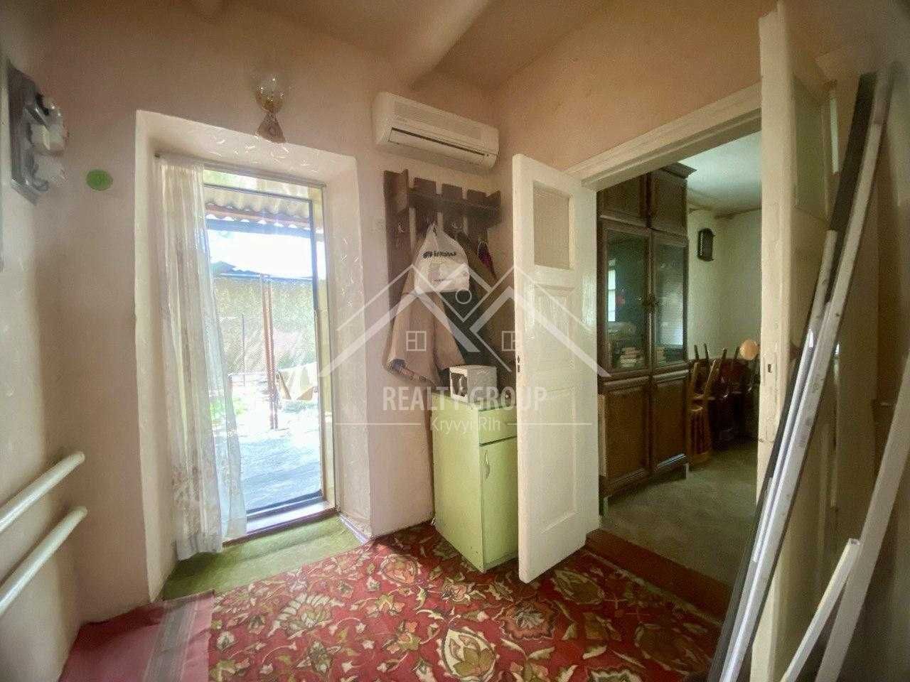 Продаж будинку на Смичке ( вулиця Тютюнника )