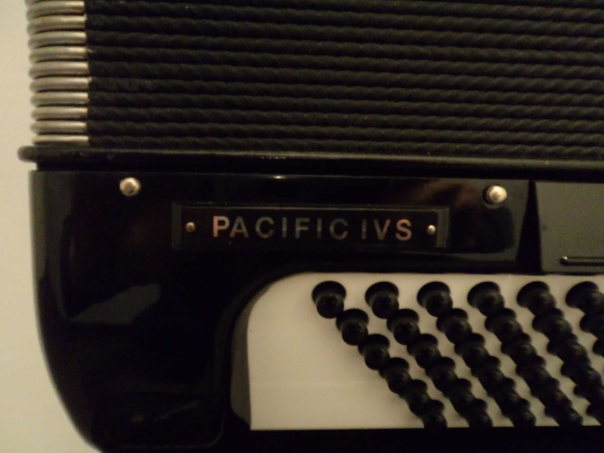 Akordeon Hohner 120 basów